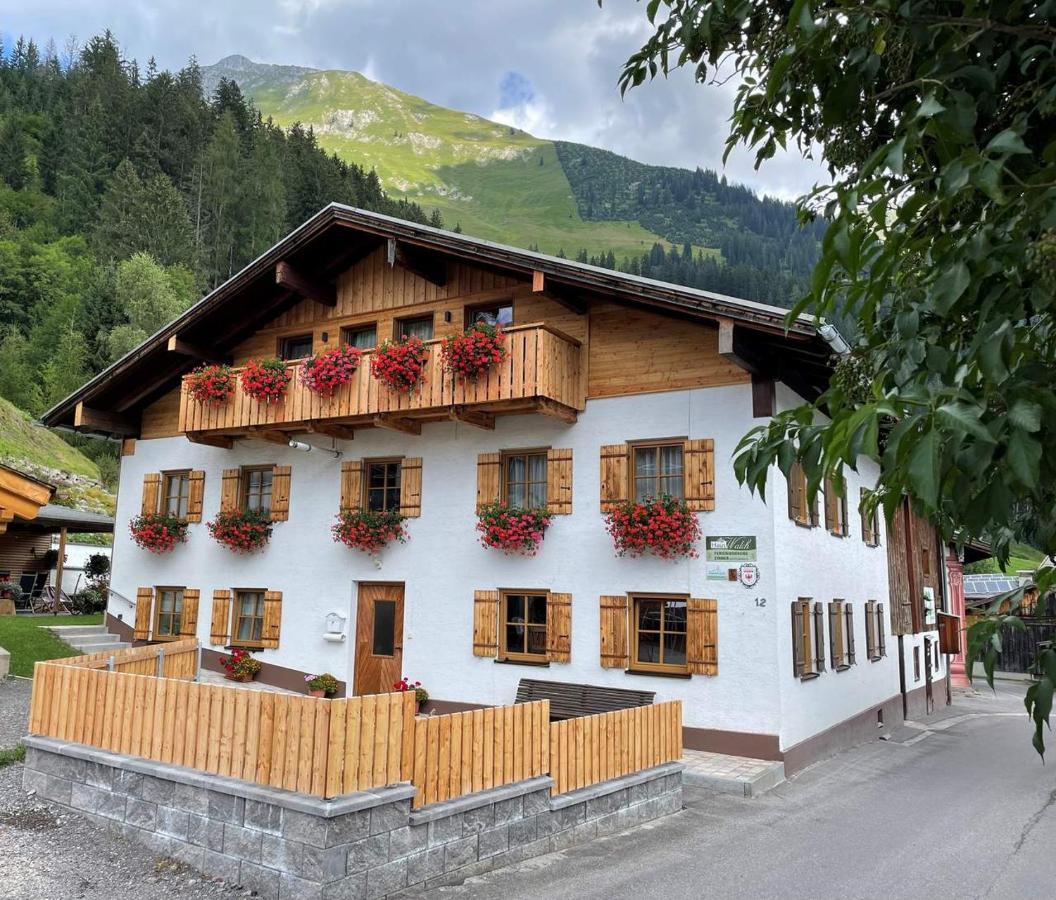 Bed and Breakfast Haus Walch à Elbigenalp Extérieur photo